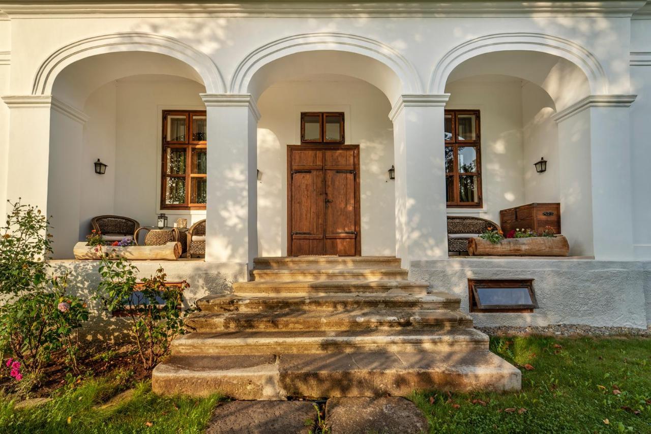 Hotel Conacul Gaal Kuria Dalnic Exterior foto